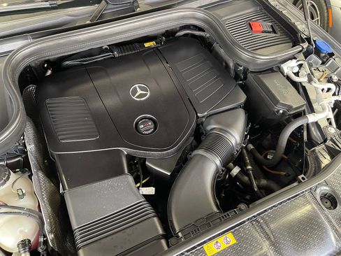 Used 2025 Mercedes-Benz GLE 450e 4MATIC w/ Winter Package image 21