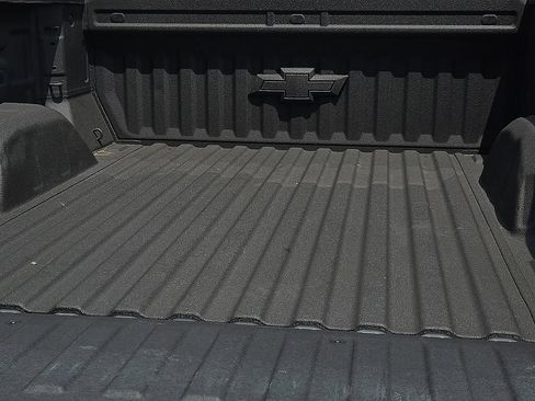 Used 2025 Chevrolet Silverado 1500 RST AWD/4WD image 8