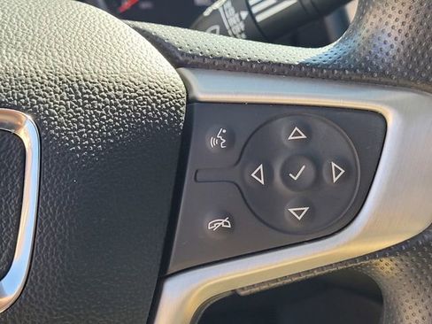 Used 2022 GMC Terrain SLE w/ Driver Convenience Package image 15