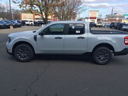 New 2025 Ford Maverick XLT w/ XLT Luxury Package image 5