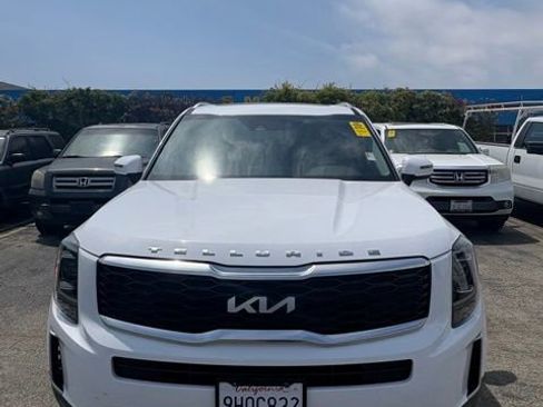 Certified 2022 Kia Telluride S FWD image 2