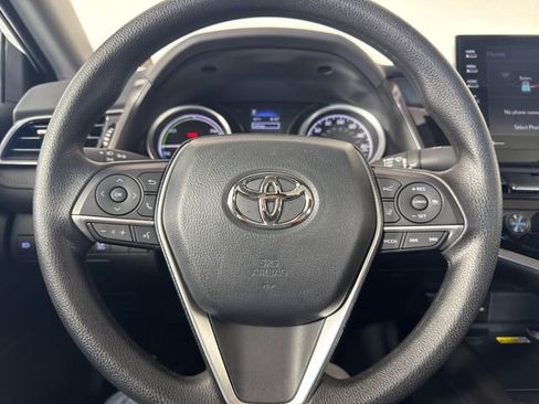 Used 2022 Toyota Camry LE w/ Audio Upgrade Package FWD image 19