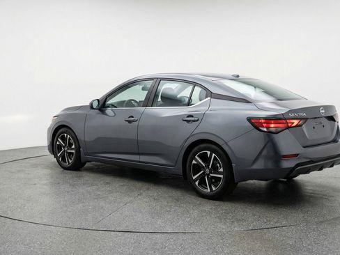 Used 2025 Nissan Sentra SV FWD image 6