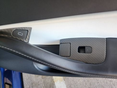 Used 2022 Tesla Model Y Performance AWD/4WD image 54