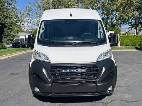 Used 2025 RAM ProMaster 3500 w/ Convenience Group FWD image 4