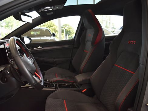 Used 2025 Volkswagen GTI SE FWD image 11