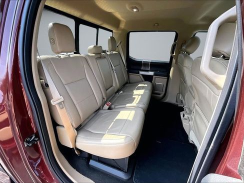 Used 2017 Ford F250 Lariat w/ Chrome Package image 23