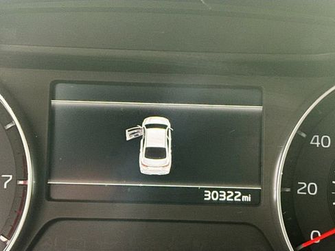 Certified 2023 Kia Forte LXS image 9