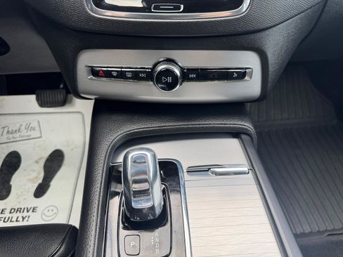 Used 2016 Volvo XC90 T8 Momentum w/ Vision Package AWD/4WD image 13