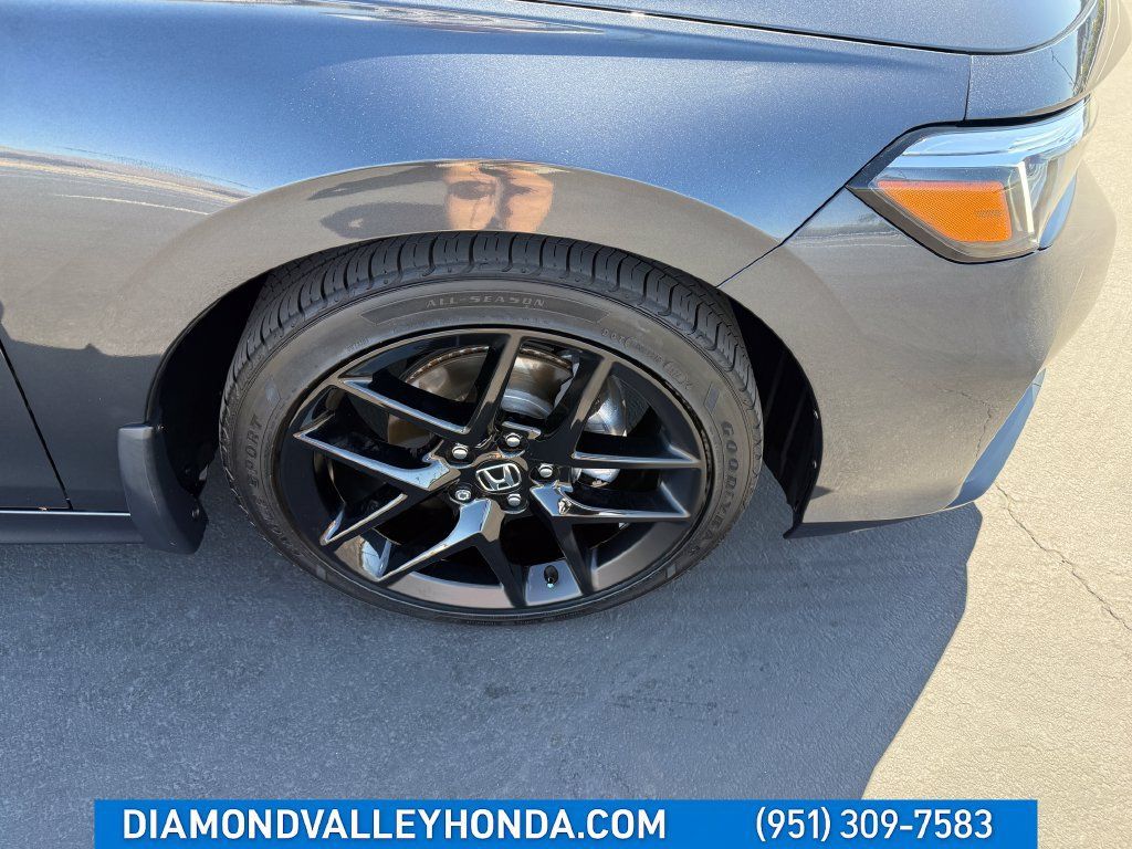Certified 2025 Honda Civic Sport image 31