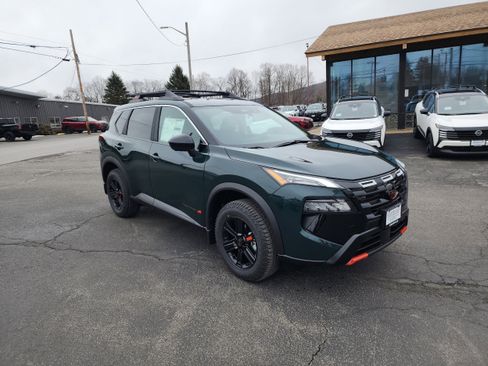 New 2026 Nissan Rogue SV image 1