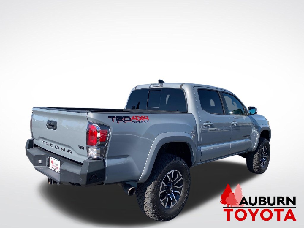 Used 2020 Toyota Tacoma TRD Sport w/ TRD Premium Sport Package AWD/4WD image 5
