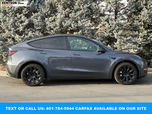 Used 2023 Tesla Model Y Long Range image 11