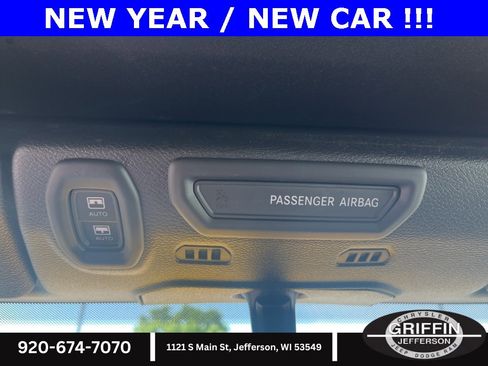 Used 2019 Jeep Wrangler Unlimited Sahara image 16