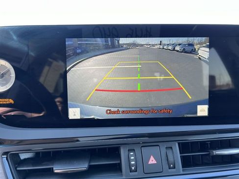 Certified 2025 Lexus ES 300h F Sport w/ Accessory Package (Z1) image 15