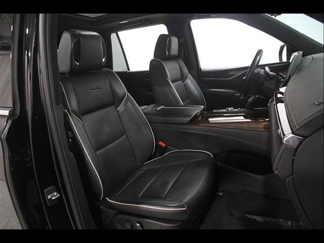 Certified 2022 Cadillac Escalade Premium Luxury AWD/4WD image 21