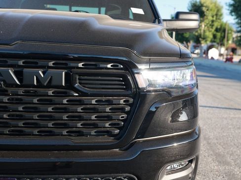 New 2026 RAM 1500 Express AWD/4WD image 5