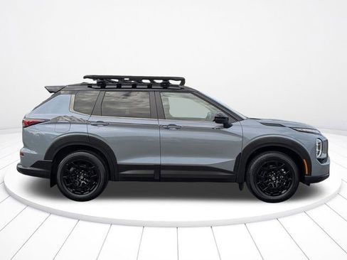 New 2026 Mitsubishi Outlander AWD image 2