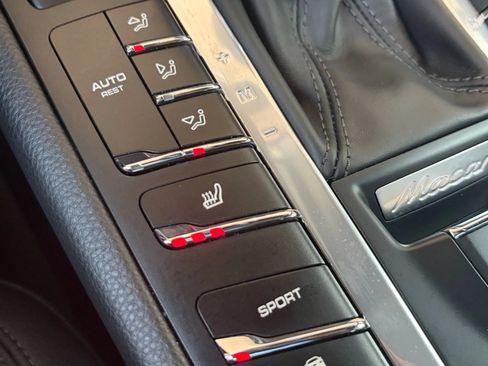 Used 2018 Porsche Macan S AWD/4WD image 24