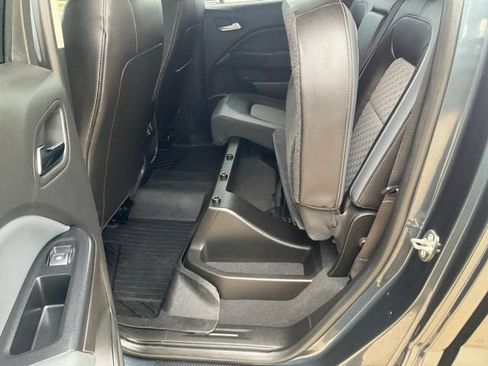 Used 2020 Chevrolet Colorado Z71 AWD/4WD image 27