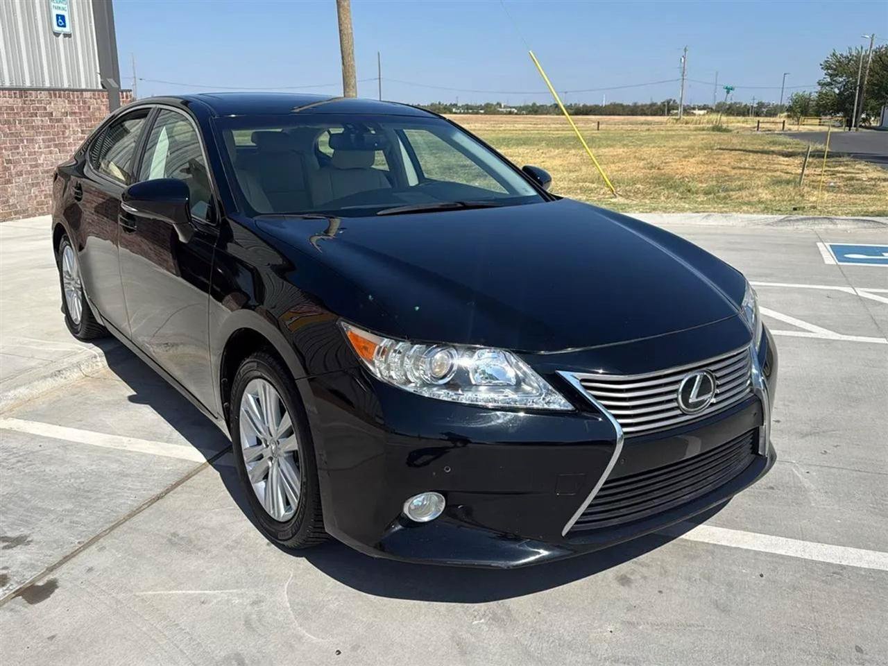 Used 2014 Lexus ES 350 w/ Premium Package FWD image 7