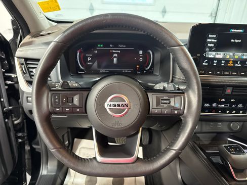 Used 2021 Nissan Rogue Platinum AWD/4WD image 34
