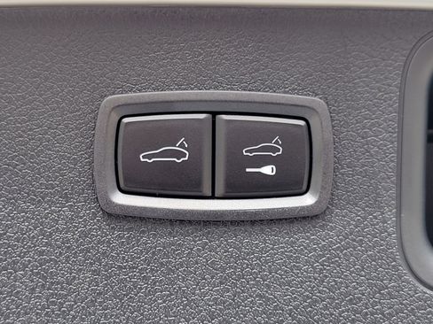 New 2025 Porsche Macan S AWD/4WD image 30
