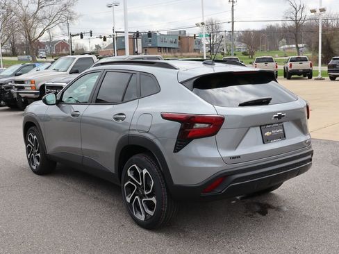 New 2026 Chevrolet Trax RS w/ Driver Confidence Package FWD image 26