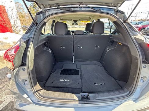 Used 2023 Nissan Kicks SV image 15