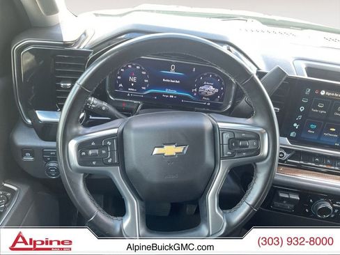 Used 2025 Chevrolet Silverado 1500 LT AWD/4WD image 12