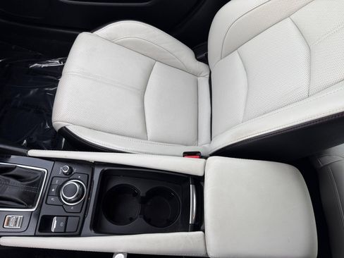 Used 2017 MAZDA MAZDA3 Grand Touring w/ Premium Equipment Package image 14