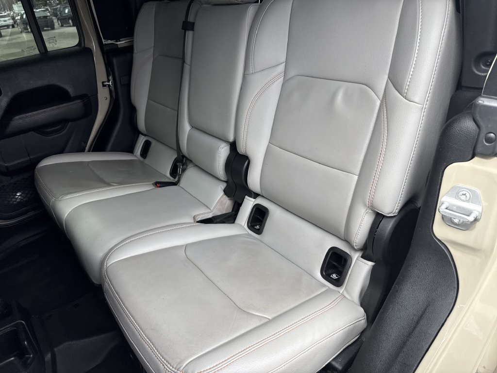 Used 2020 Jeep Gladiator Mojave AWD/4WD image 28
