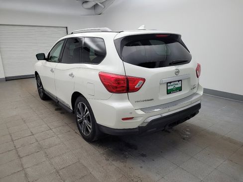 Used 2020 Nissan Pathfinder Platinum image 5