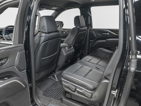 Used 2023 Cadillac Escalade ESV Luxury RWD image 27