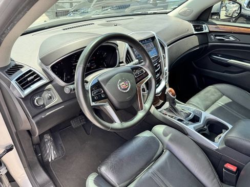 Used 2016 Cadillac SRX Luxury image 11