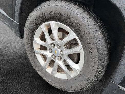 Used 2019 Chevrolet Traverse LT image 11