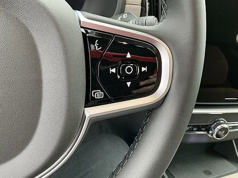 New 2026 Volvo XC90 B6 Plus w/ Protection Package Premier image 23