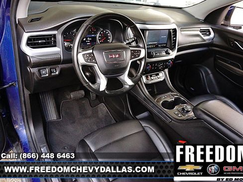 Used 2023 GMC Acadia SLT w/ Preferred Package image 6