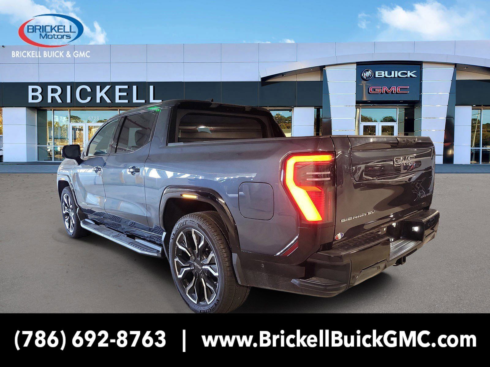 New 2025 GMC Sierra EV Denali AWD/4WD image 2
