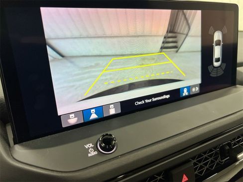 Used 2023 Honda Accord Touring image 14