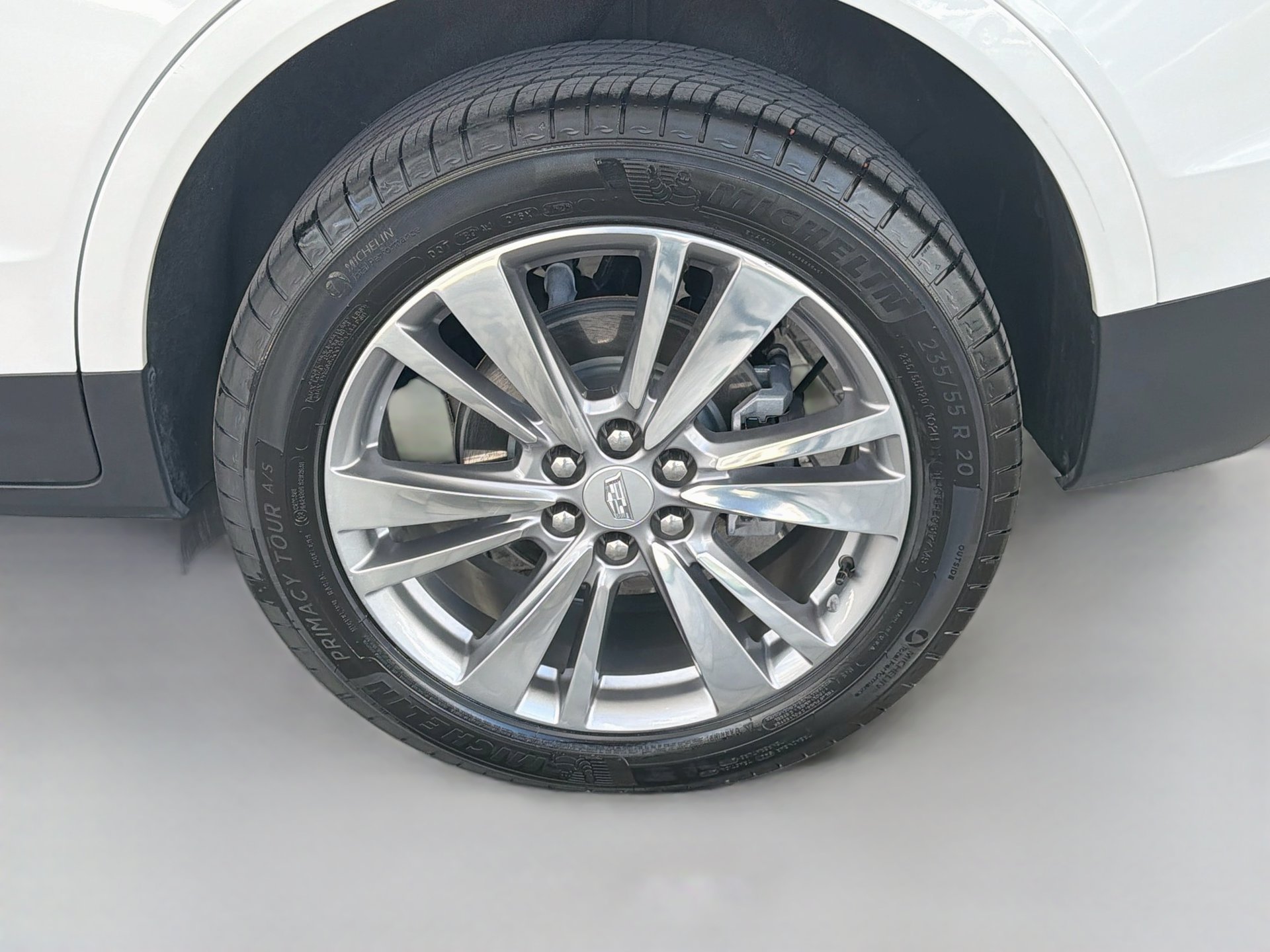 Certified 2023 Cadillac XT5 Premium Luxury FWD image 41