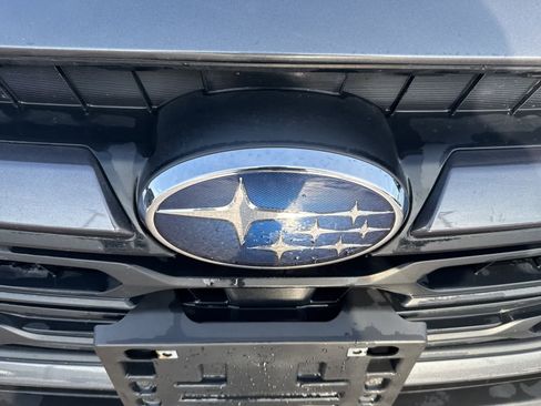 Used 2023 Subaru Outback Premium image 11