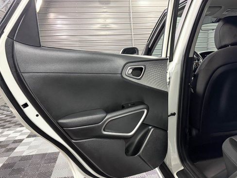 Used 2021 Kia Soul X-Line image 29