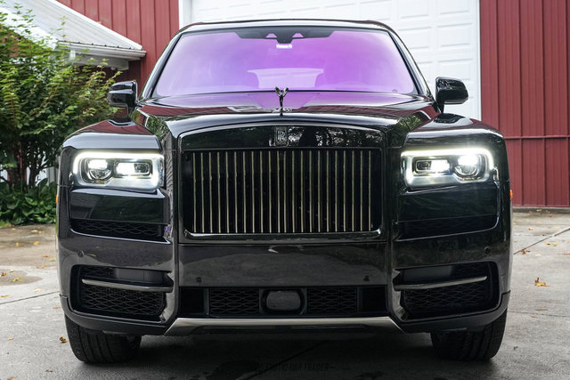 Used 2021 Rolls-Royce Cullinan Black Badge AWD/4WD image 12