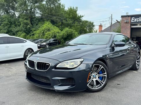 Used 2017 BMW M6 Coupe RWD image 2