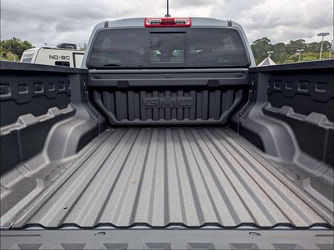 New 2026 GMC Canyon Elevation w/ Convenience Package RWD image 28