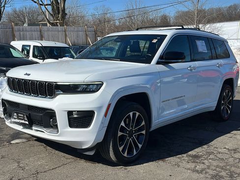 Used 2022 Jeep Grand Cherokee L Overland w/ Luxury Tech Group IV image 4