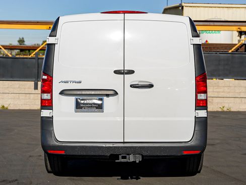 Used 2023 Mercedes-Benz Metris image 5
