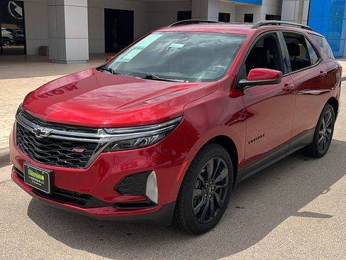 Used 2022 Chevrolet Equinox RS FWD image 3