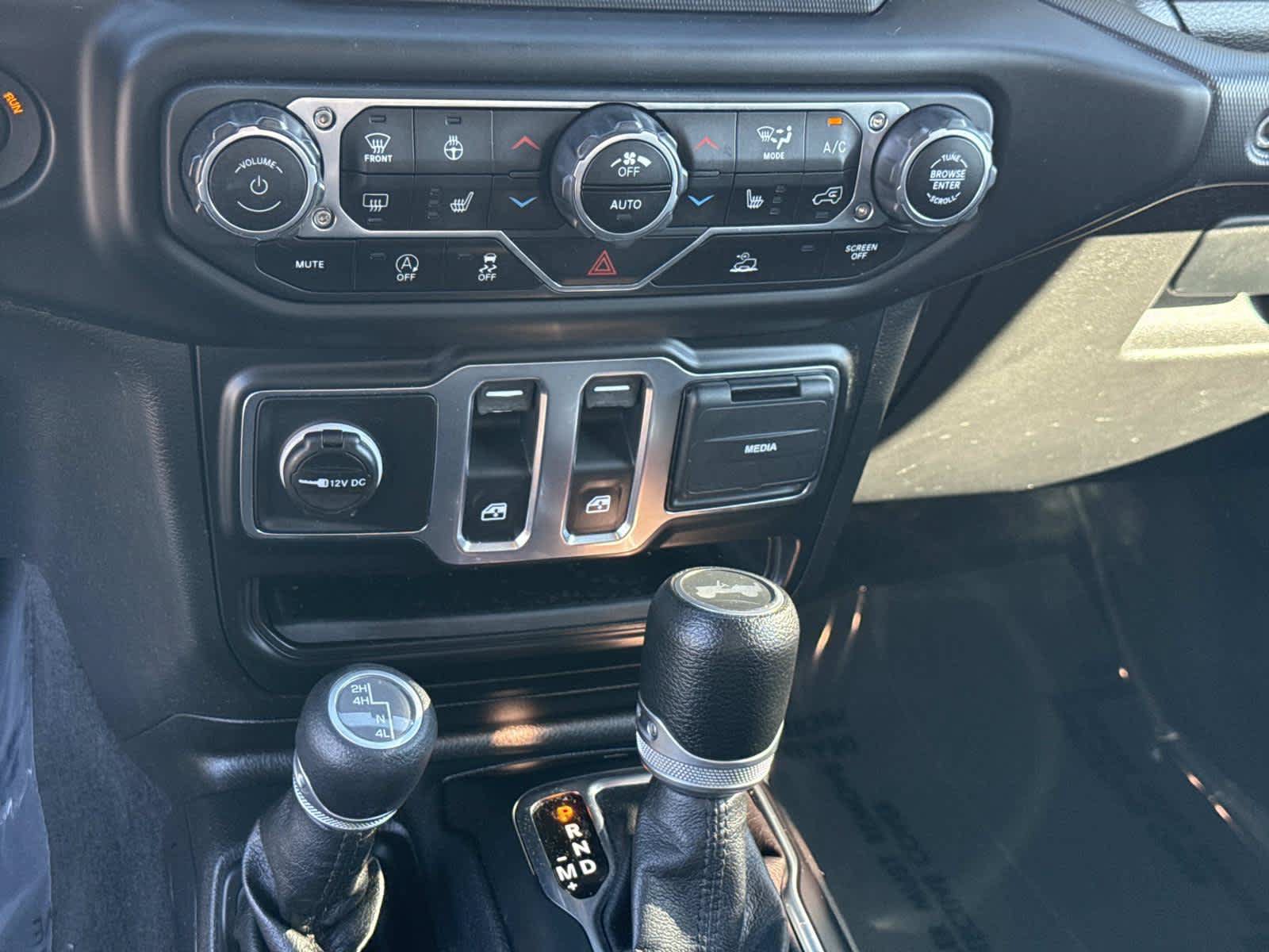Used 2021 Jeep Wrangler Sport AWD/4WD image 33